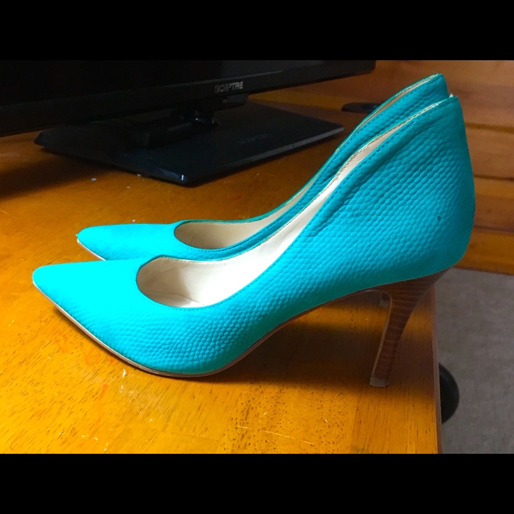 Teal Nine West heels